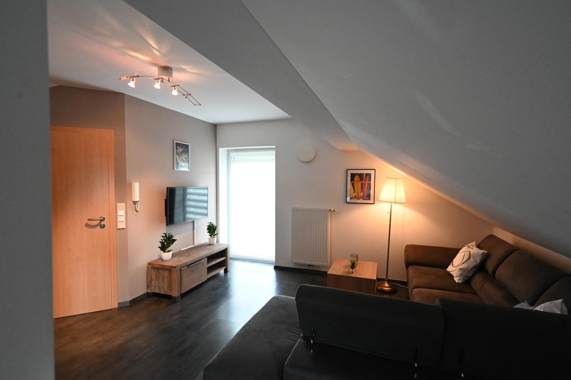 Koestlbach Apart I Ferienwohnung Bis 3 & 6 Personen I Nuernberg I Neumarkt I Messe I Natur I Kueche I Parken I Waschmaschine I Garten Postbauer-Heng Exterior photo